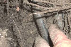 Landscaping Sprinkler Broken Pipe Repair - Landscaping