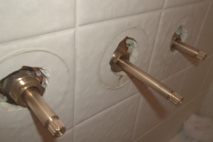 Plumbing Tub Shower Faucet Repairs - Plumbing