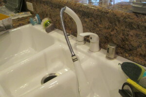 Plumbing Faucet Leaky Repairs - Plumbing