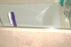 Plumbing Tub Shower Leak Caulking - Plumbing