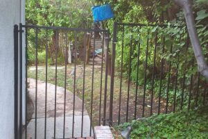 Repair Handyman Rod Iron Fence Repaint - Repair